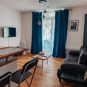 Superbe T2 Avec Cours Appartement Carmaux